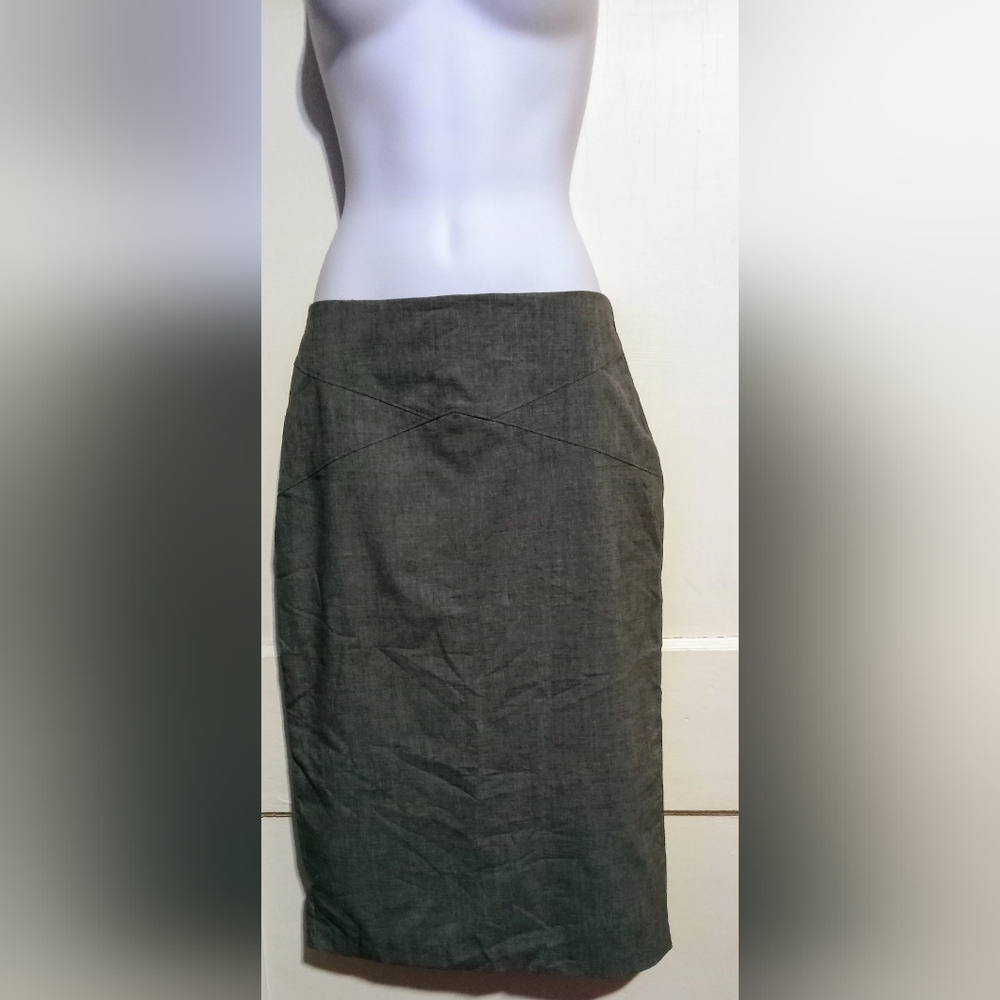 Elegant Gray Pencil Skirt